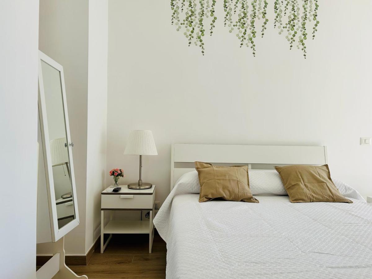 Vivina_081 Hotell Napoli Eksteriør bilde