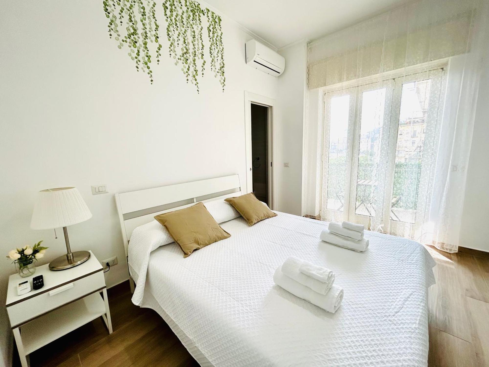 Vivina_081 Hotell Napoli Eksteriør bilde